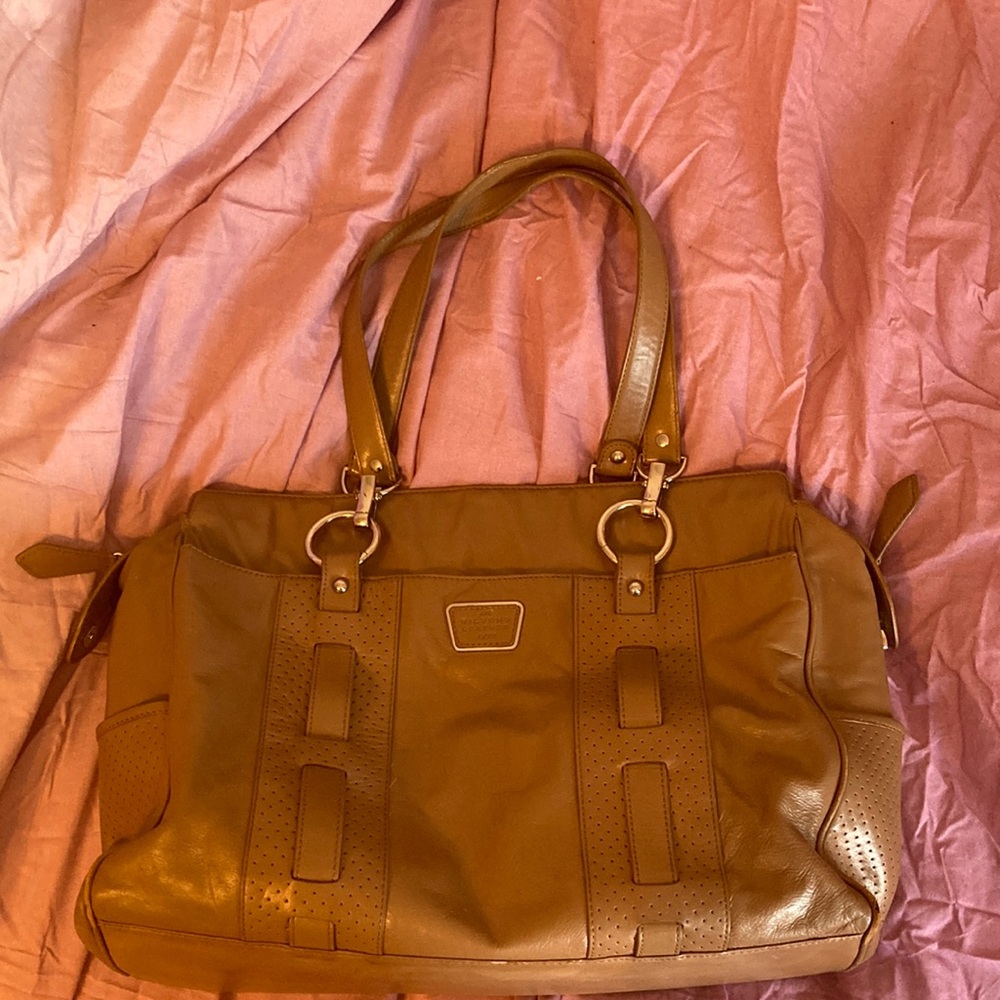 Wilson Leather tan weekend/overnight bag